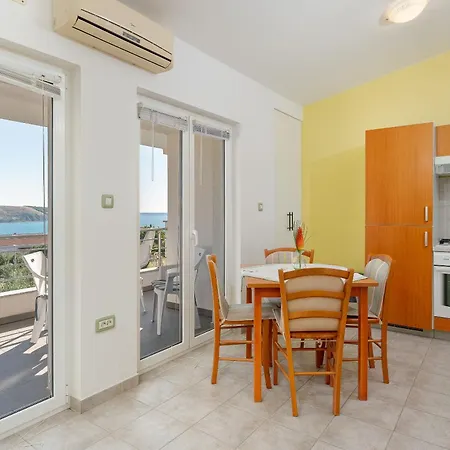 Marietta Apartment *